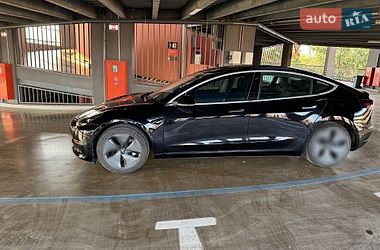 Седан Tesla Model 3 2020 в Харкові