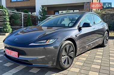 tesla model-3 2025 в Стрый от профессионального продавца Тарас Романович