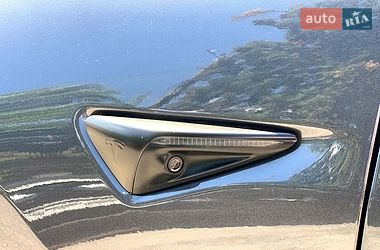 Седан Tesla Model 3 2020 в Виннице