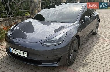 Седан Tesla Model 3 2023 в Ивано-Франковске