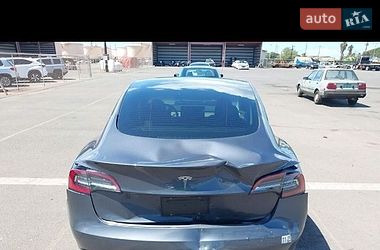 Седан Tesla Model 3 2023 в Ивано-Франковске