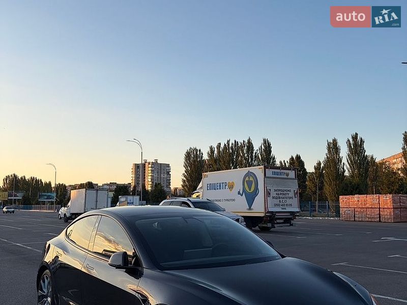 Седан Tesla Model 3 2024 в Черкассах фото 2 Седан Tesla Model 3 2024 в Черкассах