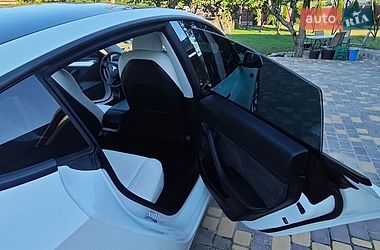 Седан Tesla Model 3 2022 в Верхнеднепровске