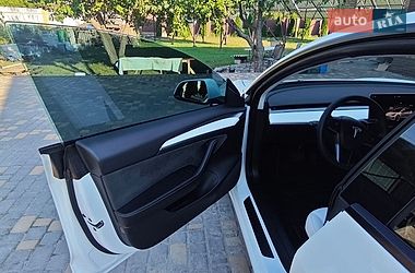 Седан Tesla Model 3 2022 в Верхнеднепровске