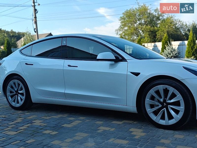 Седан Tesla Model 3 2022 в Верхнеднепровске