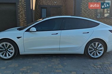 Седан Tesla Model 3 2022 в Верхнеднепровске