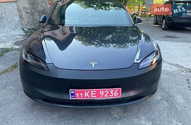 Седан Tesla Model 3 2024 в Умани Седан Tesla Model 3 2024 в Умани