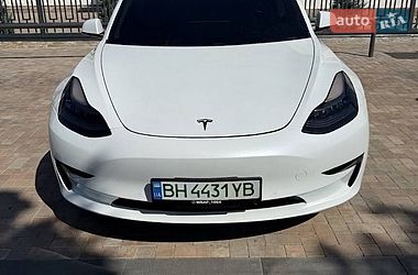 Седан Tesla Model 3 2018 в Одесі