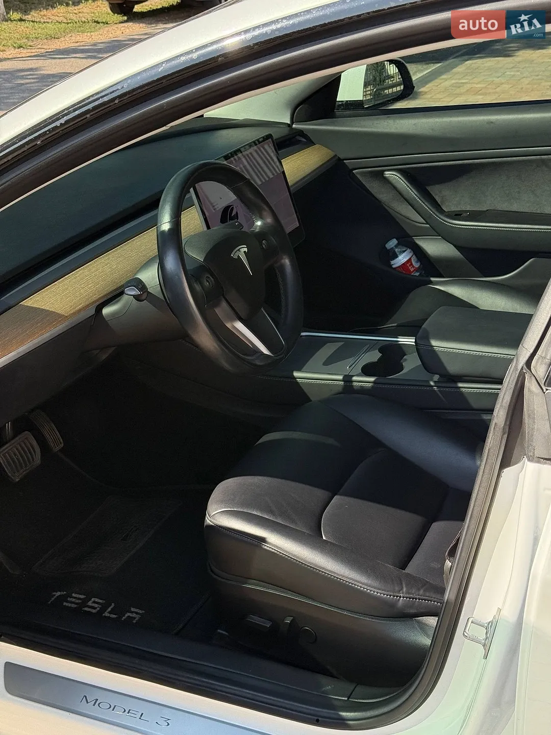 2018 Tesla Model 3 - мініатюра 9