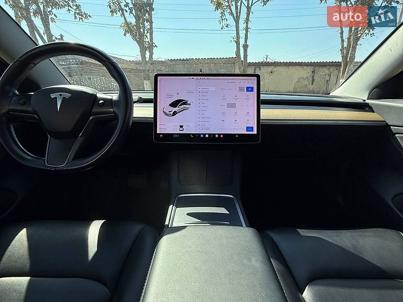Седан Tesla Model 3 2018 в Одесі