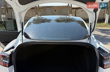 Седан Tesla Model 3 2018 в Одесі