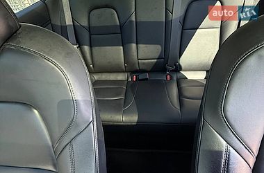 Седан Tesla Model 3 2018 в Одесі