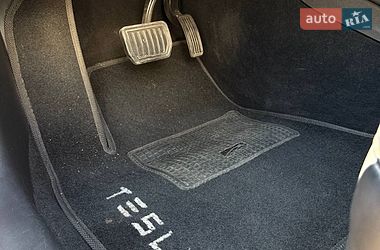 Седан Tesla Model 3 2018 в Одесі
