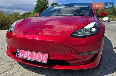 Седан Tesla Model 3 2022 в Ивано-Франковске