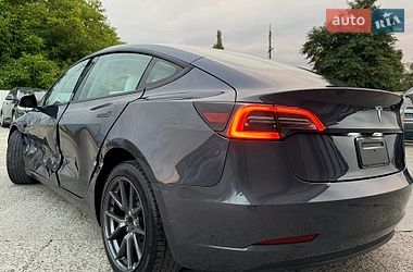 Седан Tesla Model 3 2024 в Дрогобыче