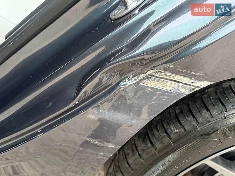 Седан Tesla Model 3 2024 в Дрогобыче