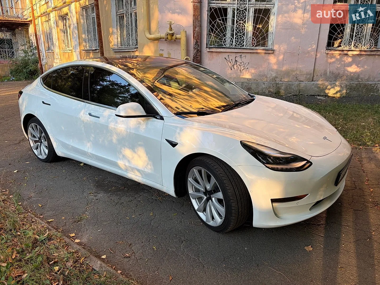 2018 Tesla Model 3 - мініатюра 3