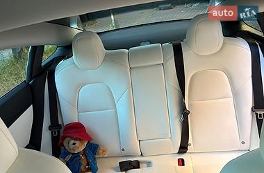Седан Tesla Model 3 2018 в Киеве