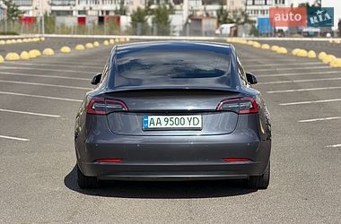 Седан Tesla Model 3 2018 в Киеве
