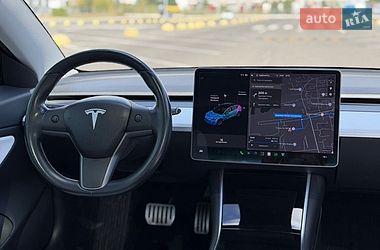 Седан Tesla Model 3 2018 в Киеве