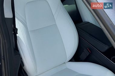 Седан Tesla Model 3 2018 в Киеве