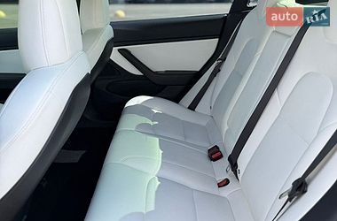 Седан Tesla Model 3 2018 в Киеве