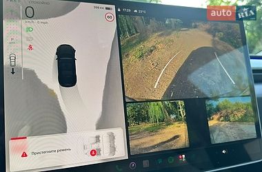 Седан Tesla Model 3 2024 в Виннице