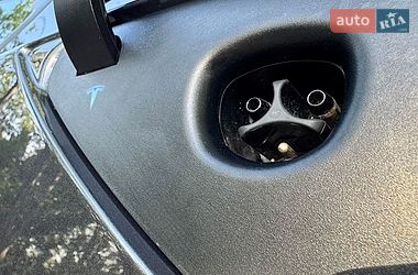 Седан Tesla Model 3 2024 в Виннице