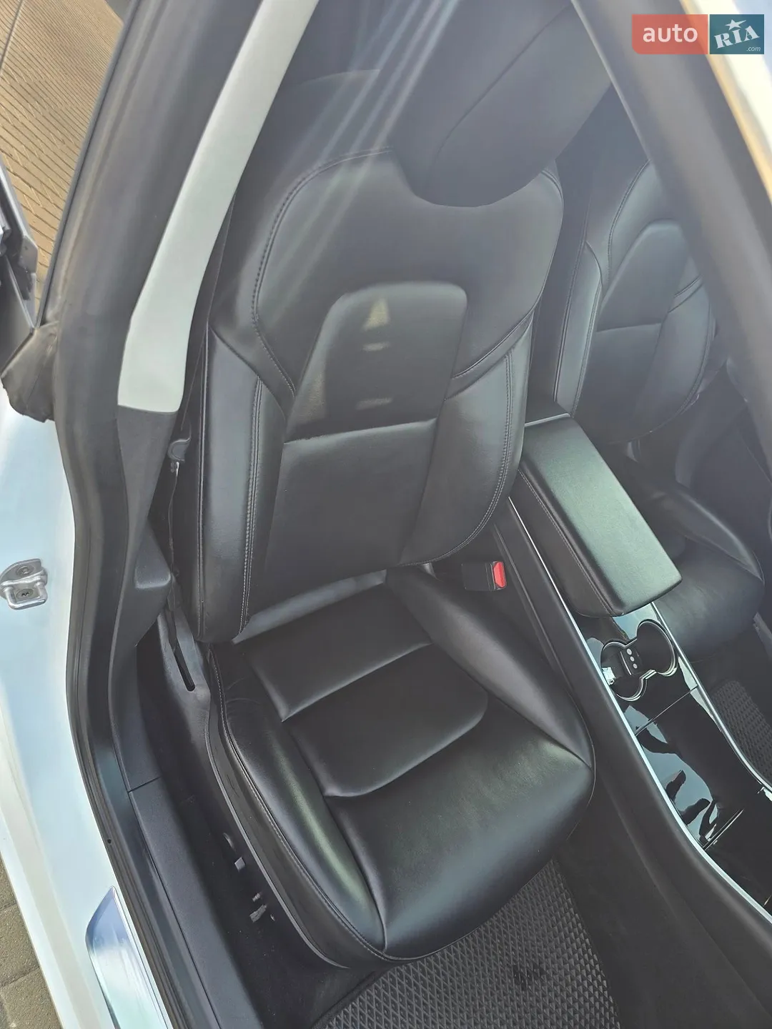 2020 Tesla Model 3 - мініатюра 12