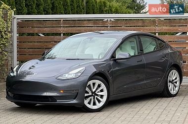 Седан Tesla Model 3 2023 в Стрые