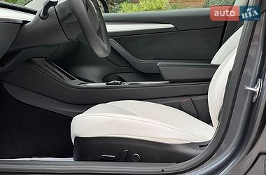 Седан Tesla Model 3 2023 в Стрые