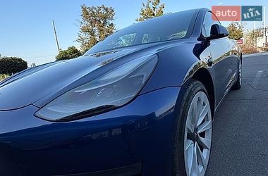Седан Tesla Model 3 2021 в Кривому Розі
