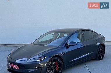 Седан Tesla Model 3 2024 в Луцке