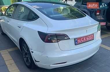 Седан Tesla Model 3 2023 в Моршине