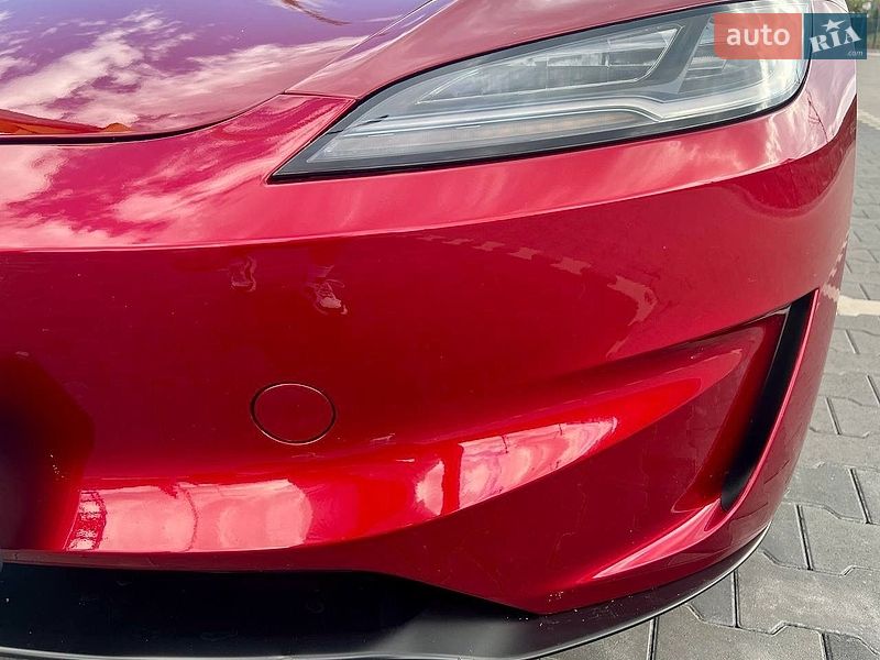 Седан Tesla Model 3 2024 в Києві
