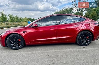 Седан Tesla Model 3 2024 в Києві