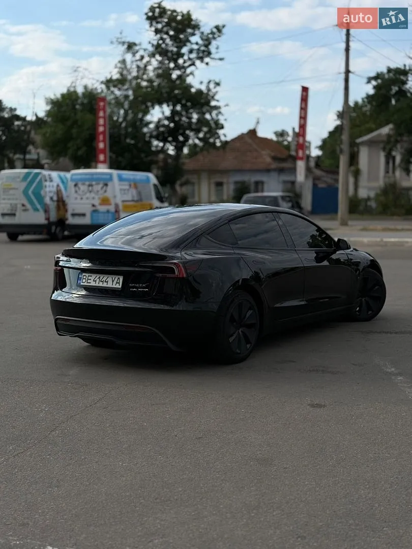2025 Tesla Model 3 - мініатюра 7