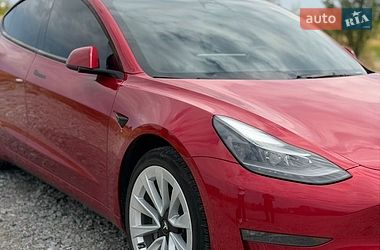 Седан Tesla Model 3 2022 в Києві