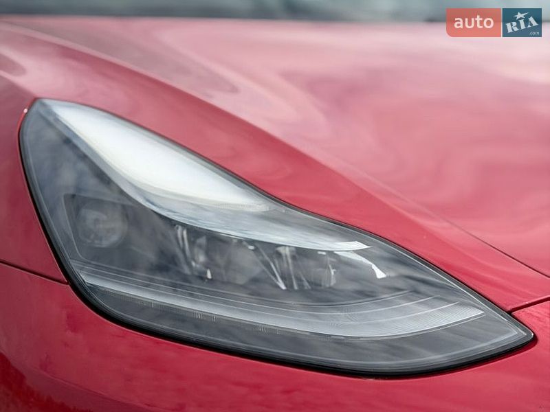 Седан Tesla Model 3 2022 в Києві