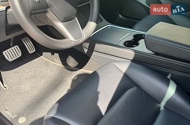 Седан Tesla Model 3 2020 в Дніпрі
