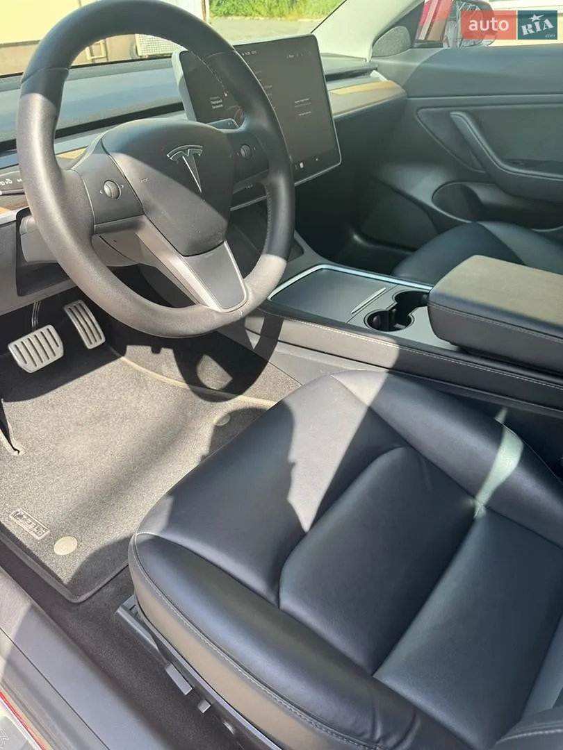 2020 Tesla Model 3 - мініатюра 10