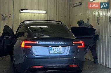 Седан Tesla Model 3 2024 в Киеве фото 3 Седан Tesla Model 3 2024 в Киеве