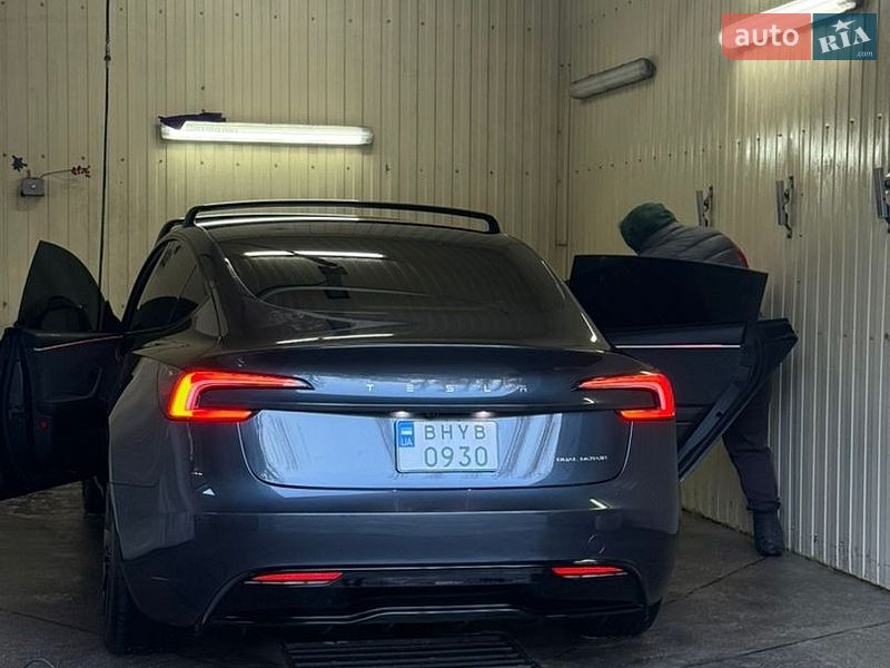 Седан Tesla Model 3 2024 в Киеве фото 3 Седан Tesla Model 3 2024 в Киеве