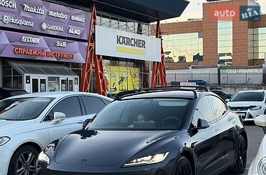 Седан Tesla Model 3 2024 в Киеве фото 2 Седан Tesla Model 3 2024 в Киеве