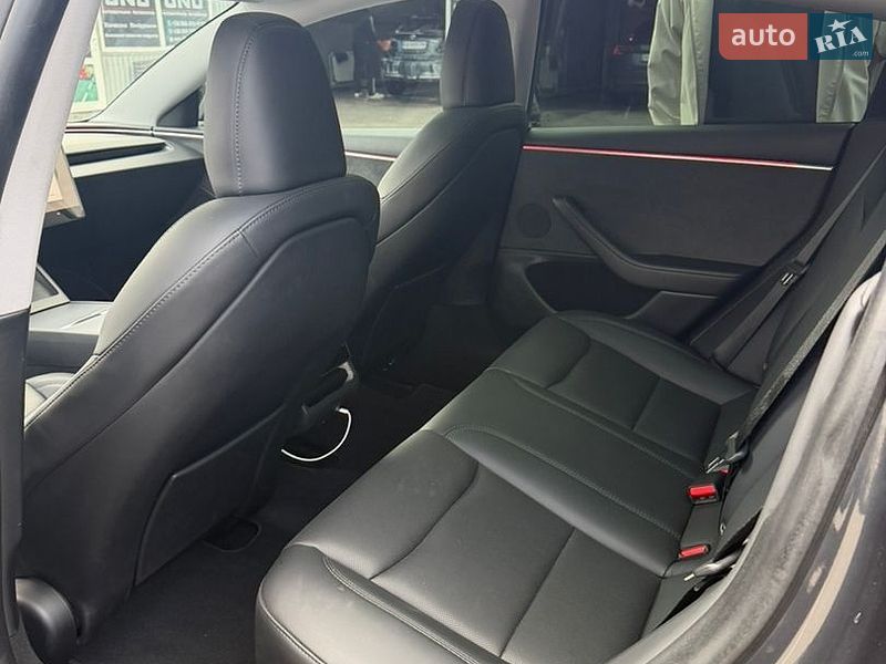 Седан Tesla Model 3 2024 в Киеве фото 5 Седан Tesla Model 3 2024 в Киеве