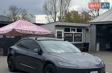 Седан Tesla Model 3 2024 в Киеве фото 12 Седан Tesla Model 3 2024 в Киеве