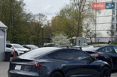 Седан Tesla Model 3 2024 в Киеве фото 15 Седан Tesla Model 3 2024 в Киеве