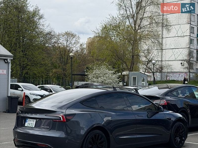 Седан Tesla Model 3 2024 в Киеве фото 15 Седан Tesla Model 3 2024 в Киеве