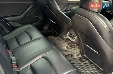 Седан Tesla Model 3 2022 в Киеве