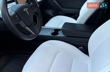 Седан Tesla Model 3 2022 в Киеве